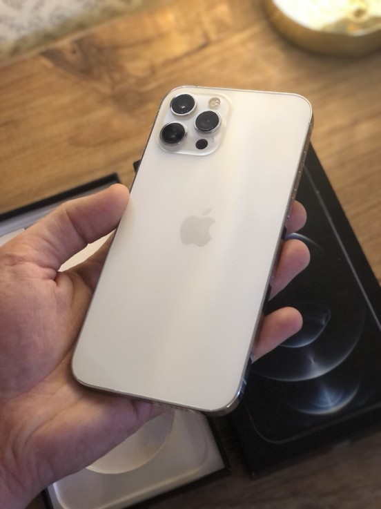 Apple iPhone 12 Pro Max