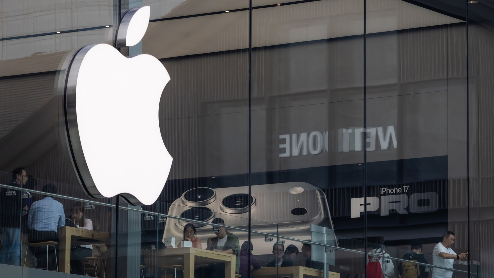 apple-rekord-4-cu-rub-neticelerini-aciqladi-xidmet-gelirleri-zirvede